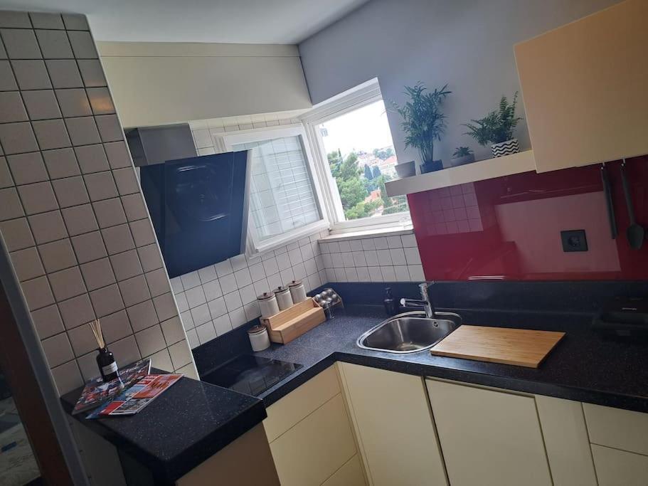 Apartment Carrington دوبروفينك المظهر الخارجي الصورة