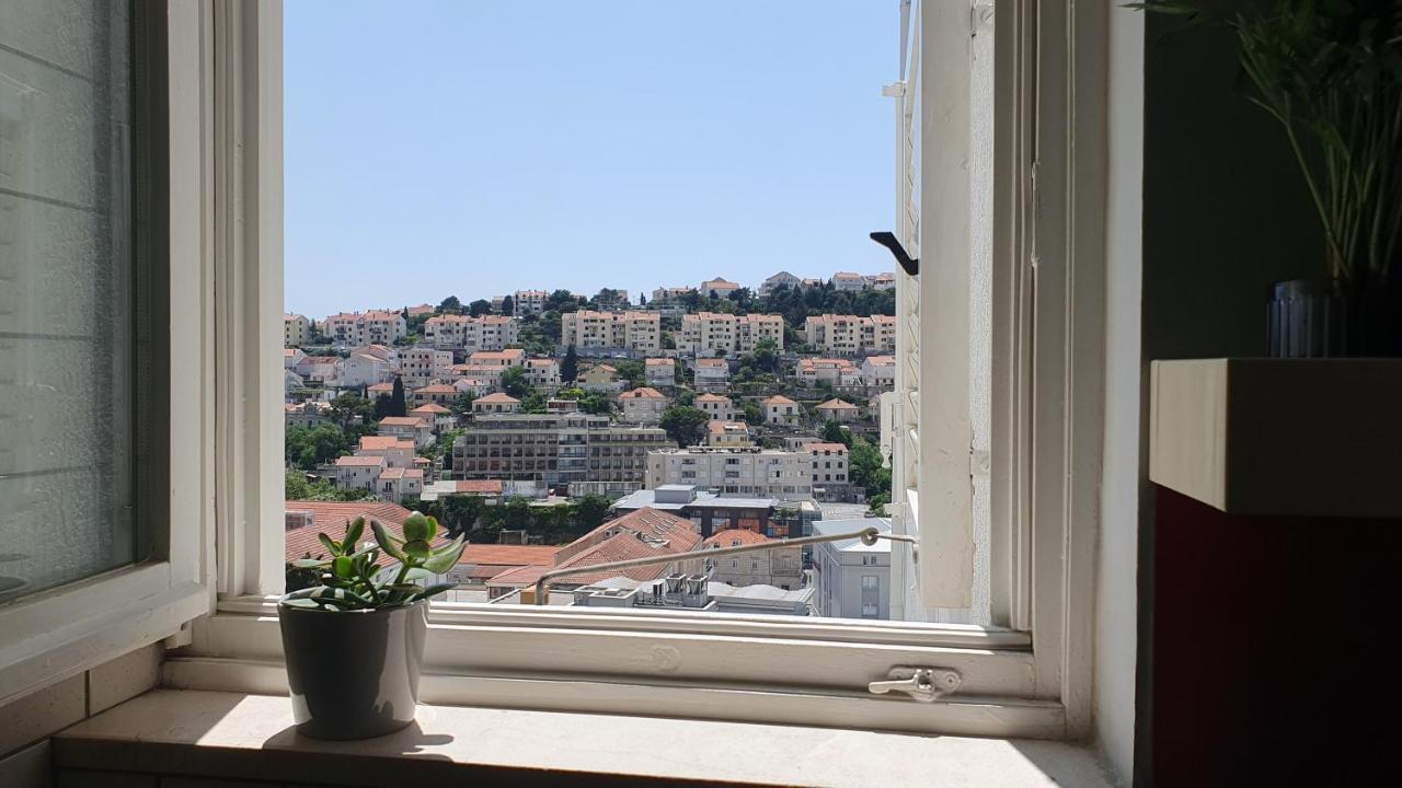 Apartment Carrington دوبروفينك المظهر الخارجي الصورة