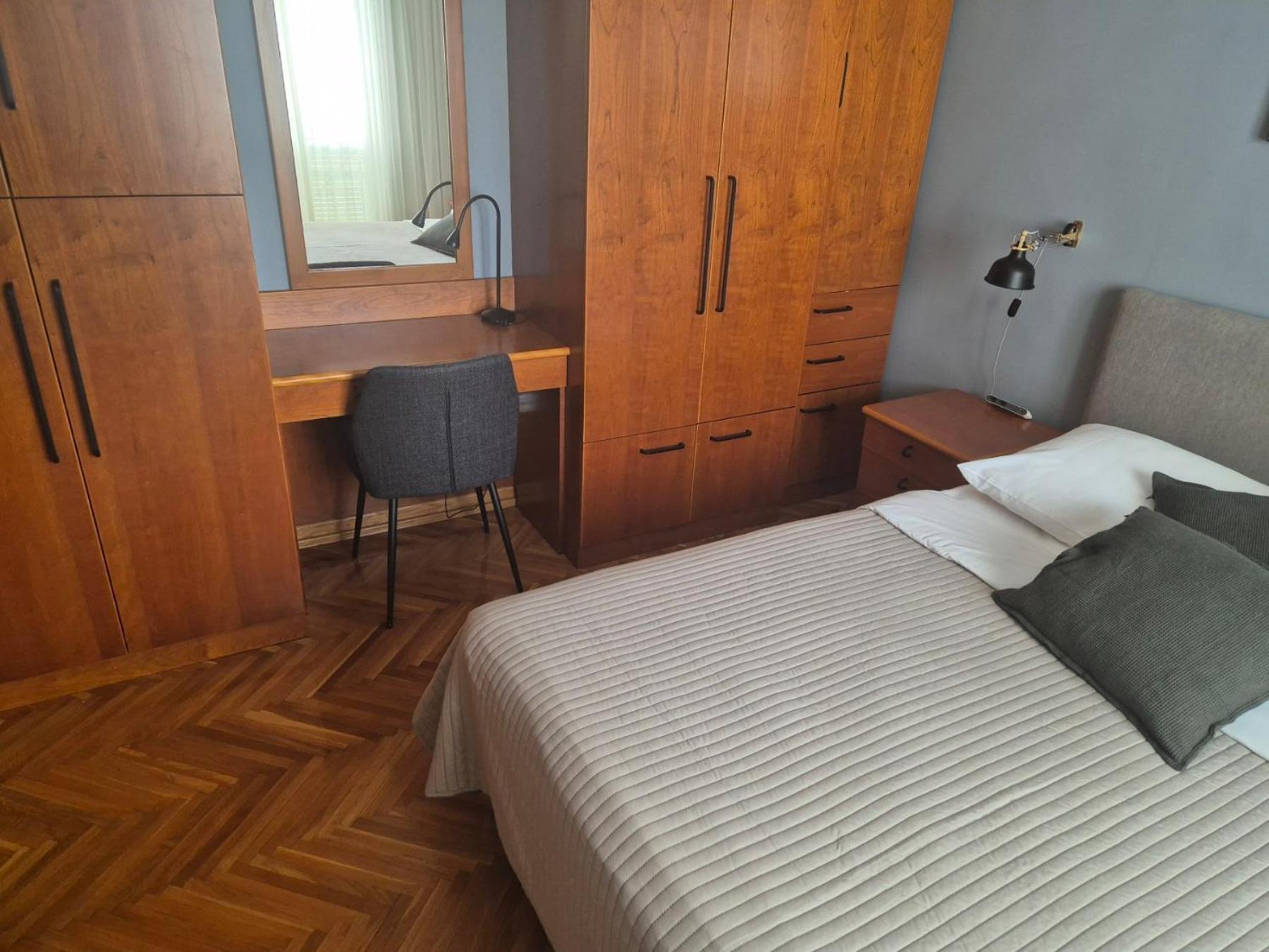 Apartment Carrington دوبروفينك المظهر الخارجي الصورة